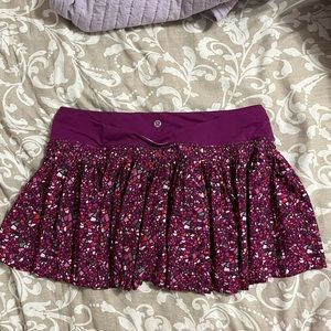 Lululemon skirt size 8
